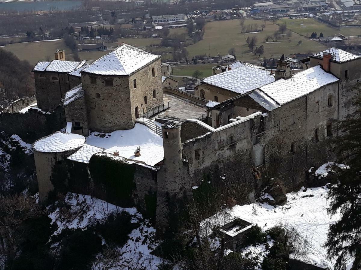 La Petite Maison Villa Aosta Esterno foto